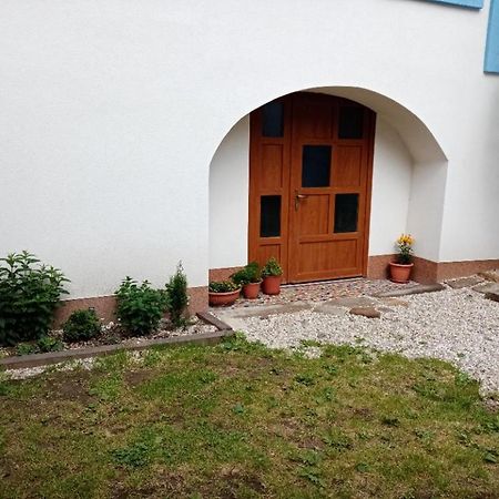 Penzion L'Isola Kunžak Kültér fotó
