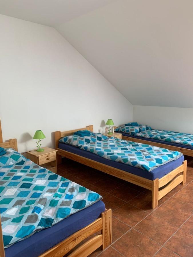 Penzion L'Isola Kunžak Kültér fotó