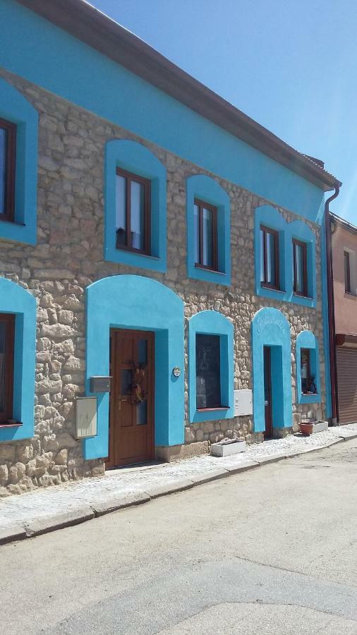 Penzion L'Isola Kunžak Kültér fotó